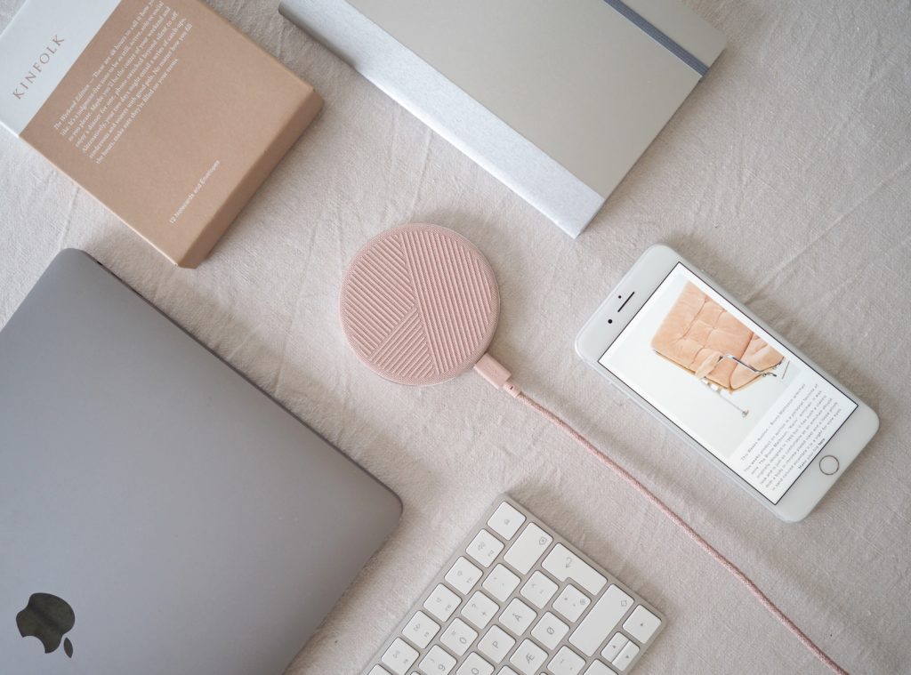 Rose desk accessories by Native Union