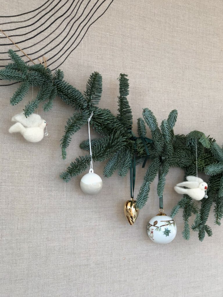 Easy but beautiful Christmas decor